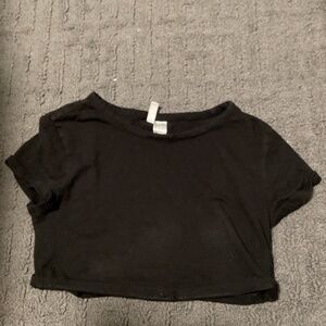 Divided by H&M black basic cropped tee